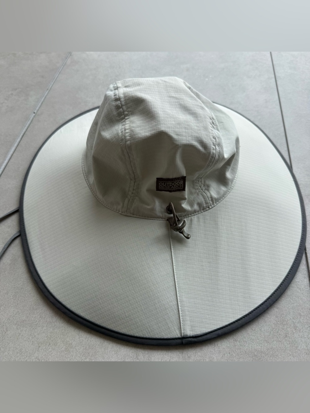 Outdoor Research OR Booni Sun Hat Medium light gray Adjustable Strap logo